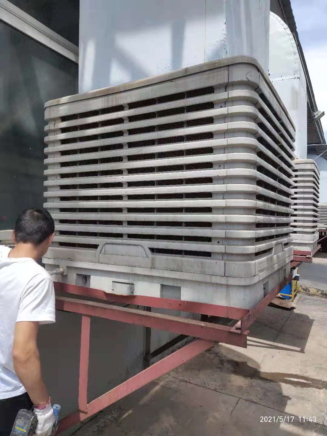 生產(chǎn)車間降溫措施-環(huán)?？照{(diào)降溫案例